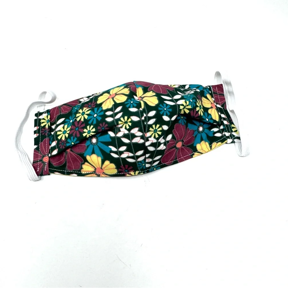 Face mask, 4 layers of cotton fabric, size adult, NWOT